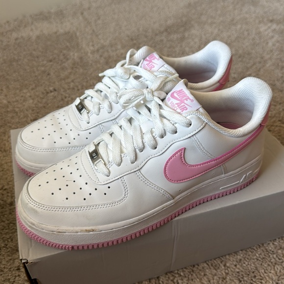 Authentic Nike AF1 - Picture 2 of 4